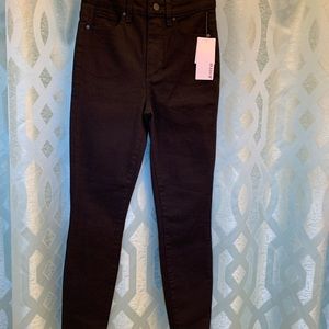 Justfab size 27 waist black zip up NWT some stretch inseam 29 jeans